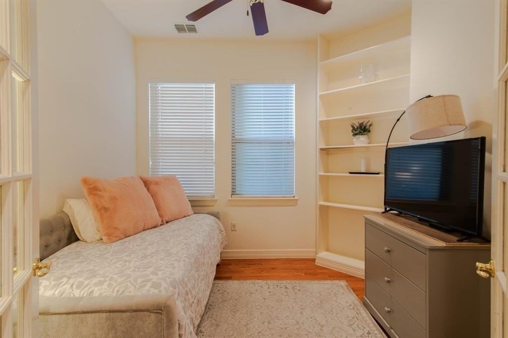 1428 Clarinet Ln - Photo 5 of 25