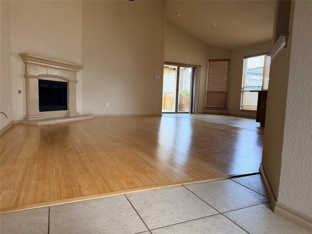 1427 Furlong Ct - Photo 3 of 14