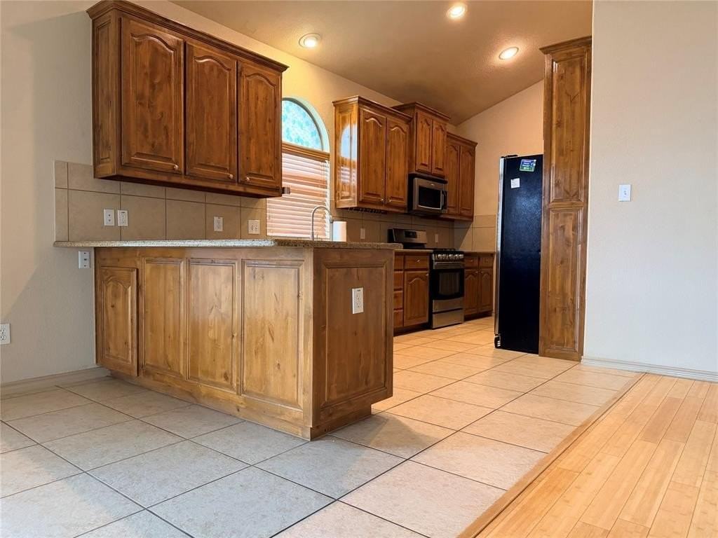 1427 Furlong Ct - Photo 5 of 14