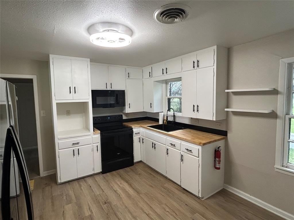 806 E Beth St - Photo 6 of 12