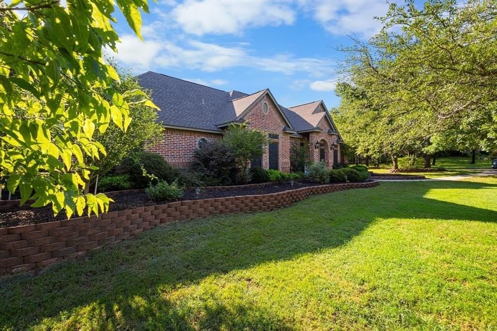 19 Shady Creek Ln - Photo 3 of 39