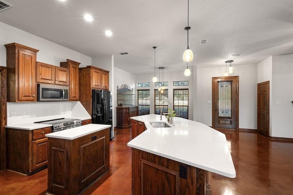 19 Shady Creek Ln - Photo 5 of 39