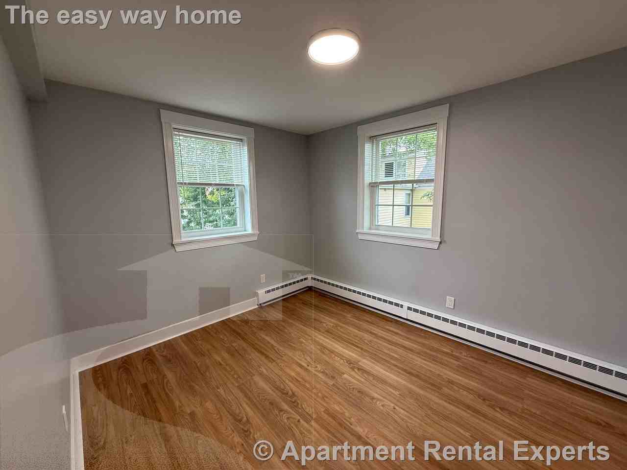 132 Sherman St #5 - Photo 3 of 8