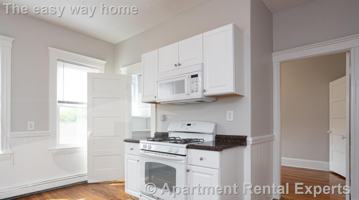 featured image of 120 Columbia St #3