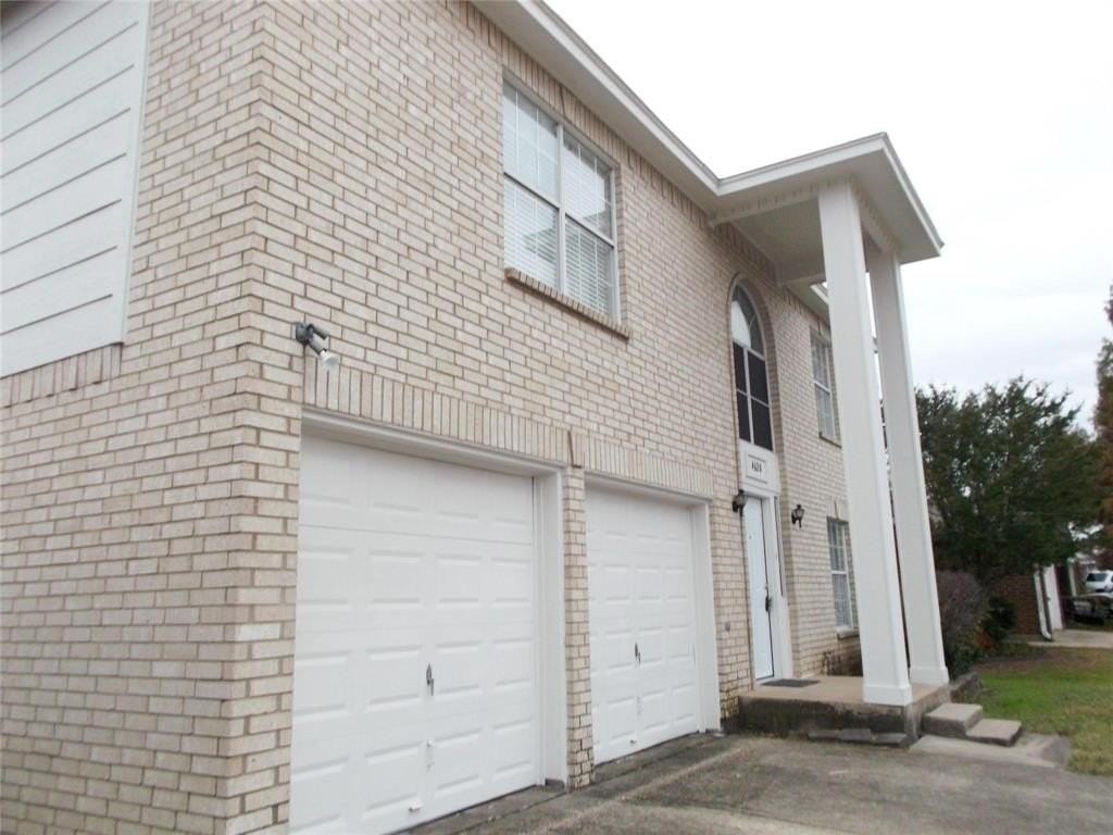 4620 Brimstone Dr - Photo 2 of 36