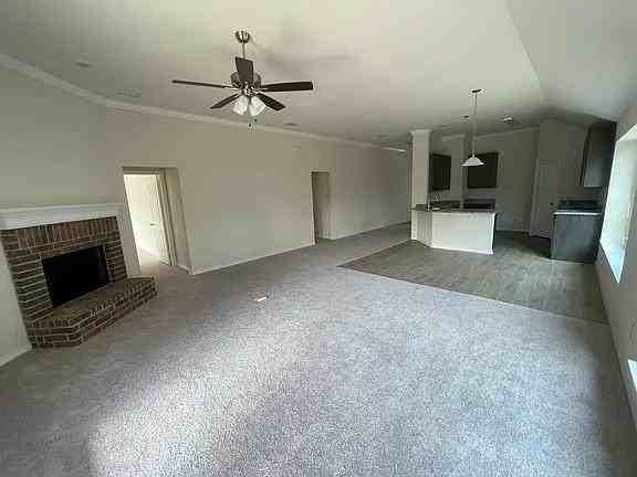 1739 Wooley Way - Photo 5 of 11