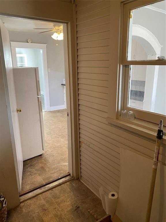 1613 Park St - Photo 5 of 39