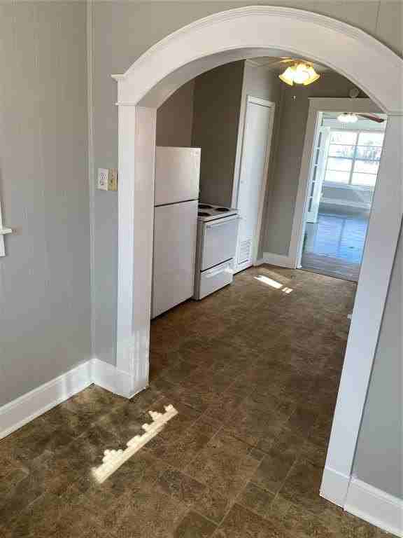 1613 Park St - Photo 7 of 39