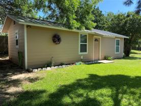 412 N Brazos St #B - Photo 1 of 1