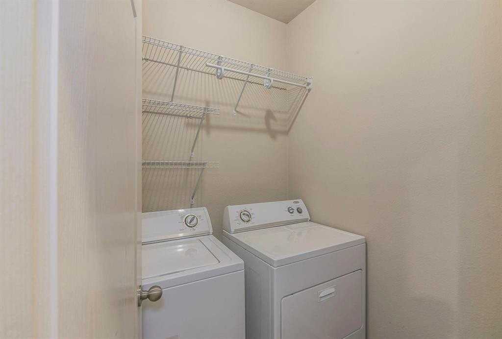 936 Furlong Dr - Photo 6 of 25