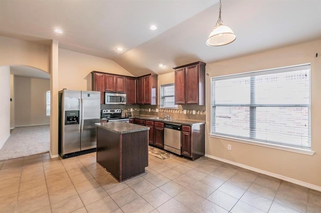 936 Furlong Dr - Photo 7 of 25