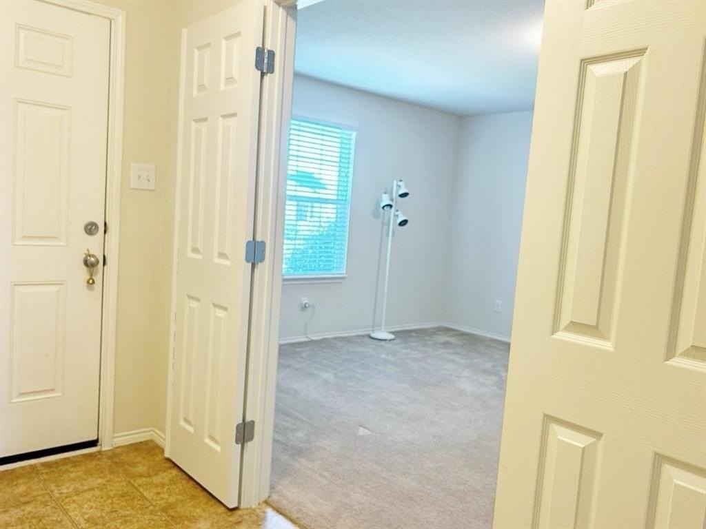 3104 Manuel Creek Dr - Photo 4 of 15