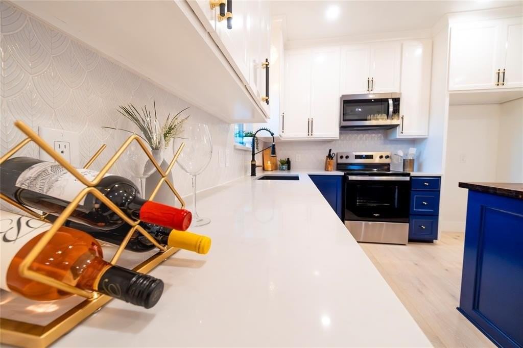 921 Hillburn Dr - Photo 6 of 21