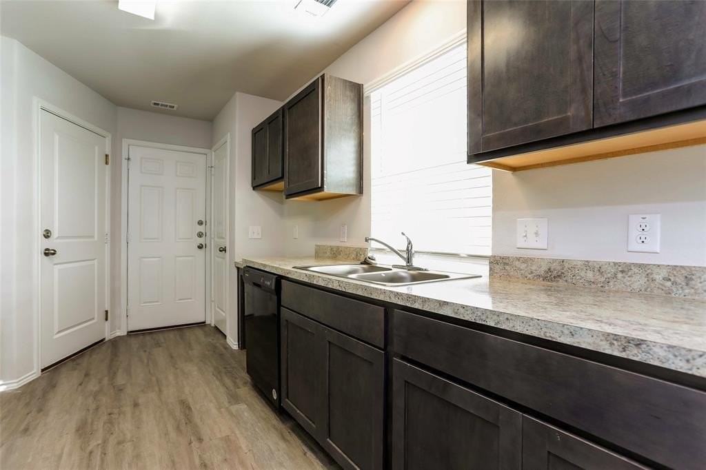 5557 Eagle Point Dr - Photo 2 of 11