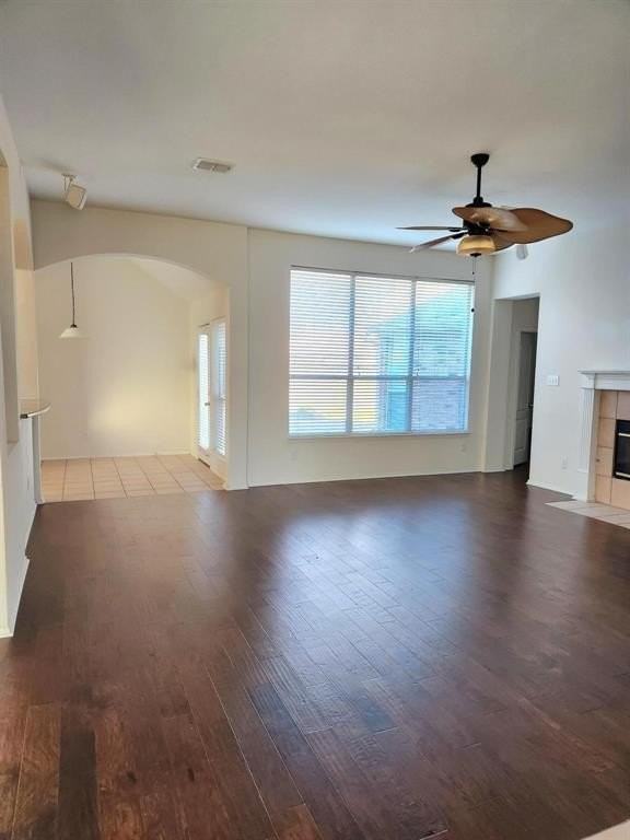 1433 Woodmont Dr - Photo 4 of 15