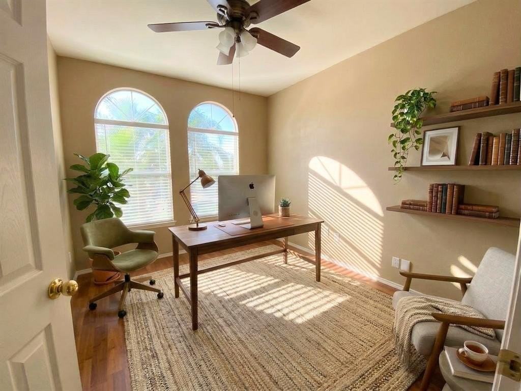 9720 Indian Canyon Dr - Photo 3 of 12