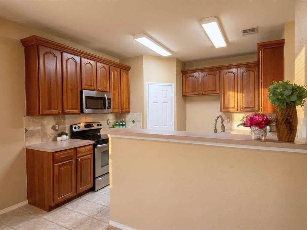 9720 Indian Canyon Dr - Photo 7 of 12