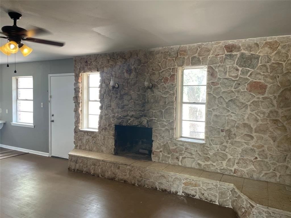 435 Elm St - Photo 5 of 26