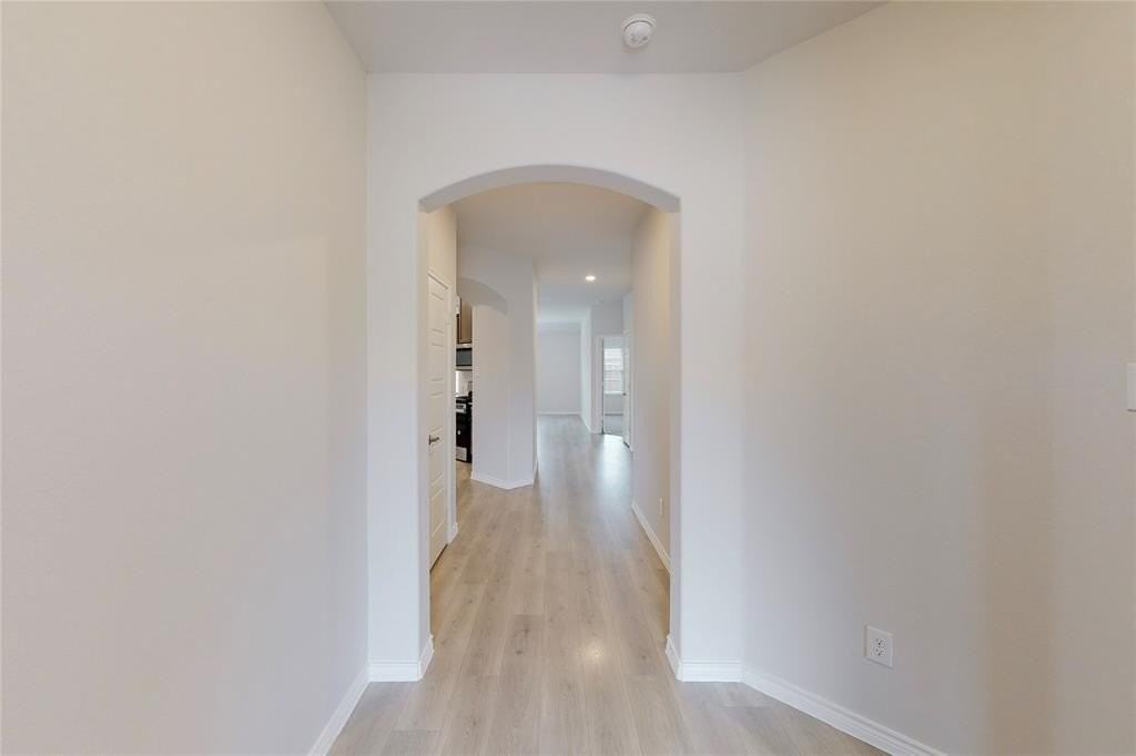 1101 Lawndale St - Photo 7 of 36