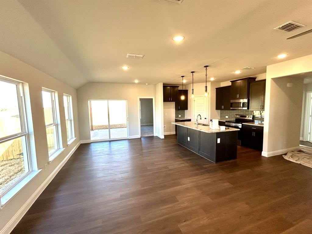 4717 Enclave Dr - Photo 4 of 7