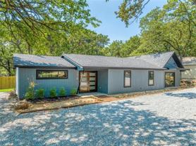 276 Windsor Dr - Photo 1 of 1