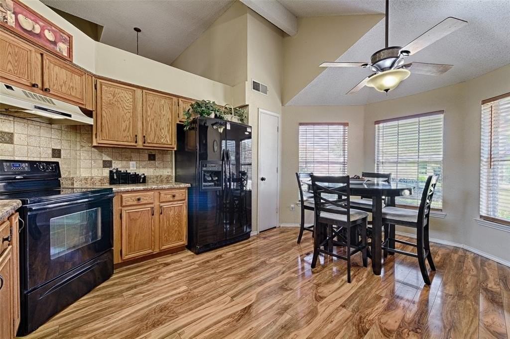 4415 Cordova Ln - Photo 7 of 28