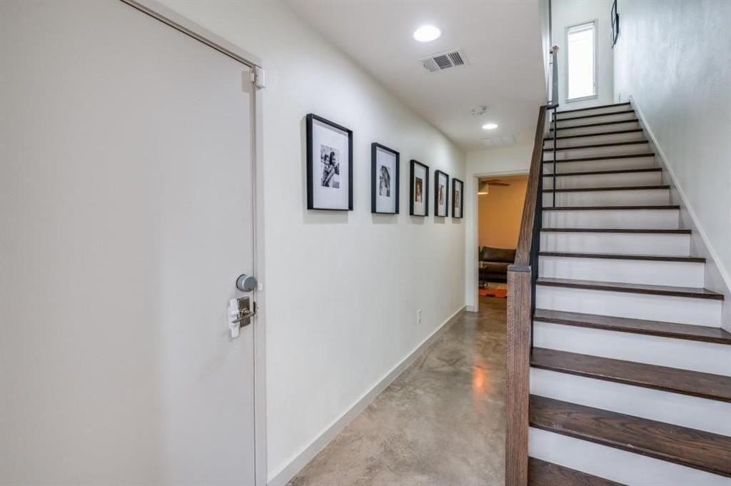 4931 Hornsby Pl - Photo 2 of 23