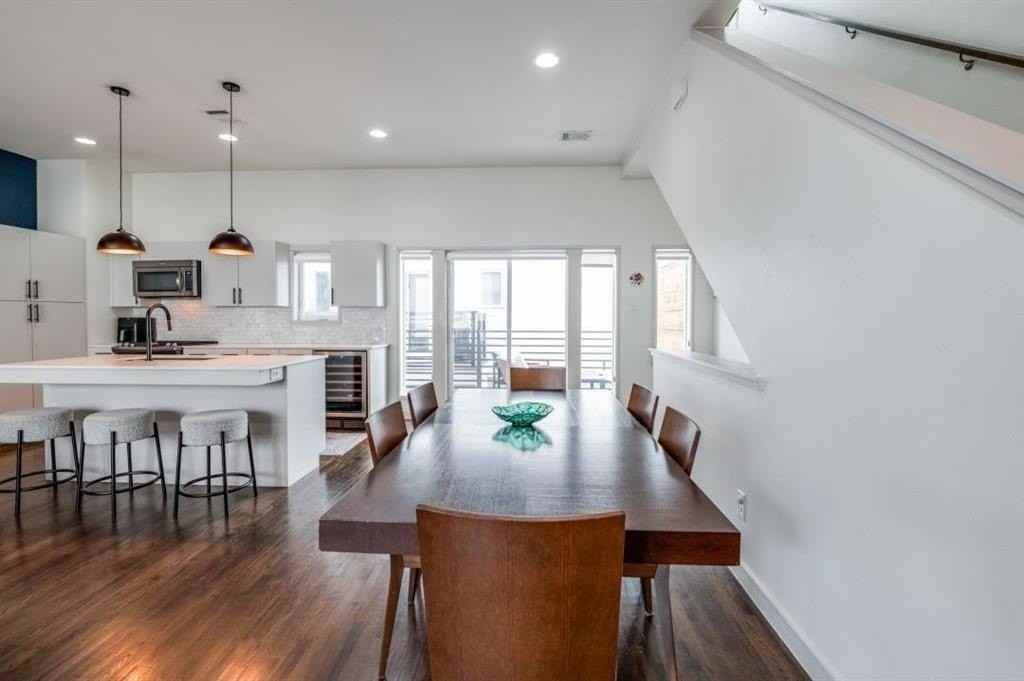 4931 Hornsby Pl - Photo 7 of 23