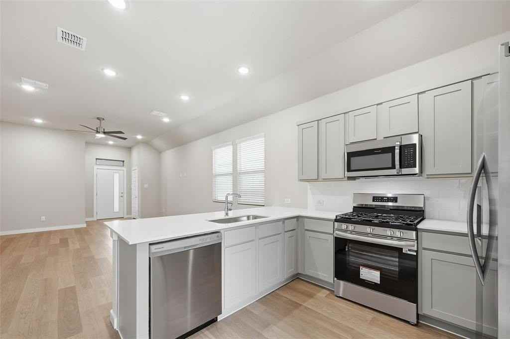 3711 White Rock Dr - Photo 5 of 19