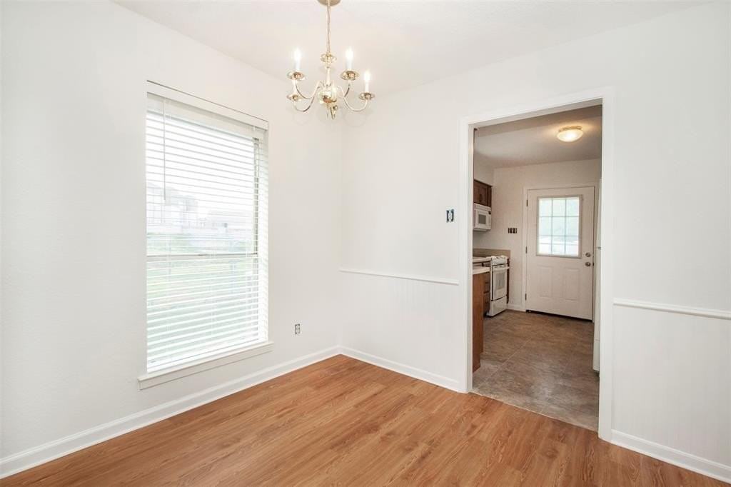 3703 Jewel St - Photo 6 of 16