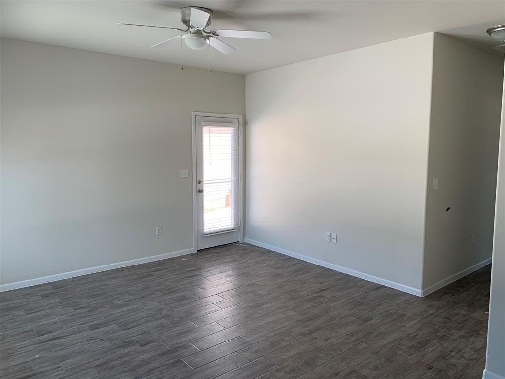 2409 N Hickory St - Photo 2 of 10