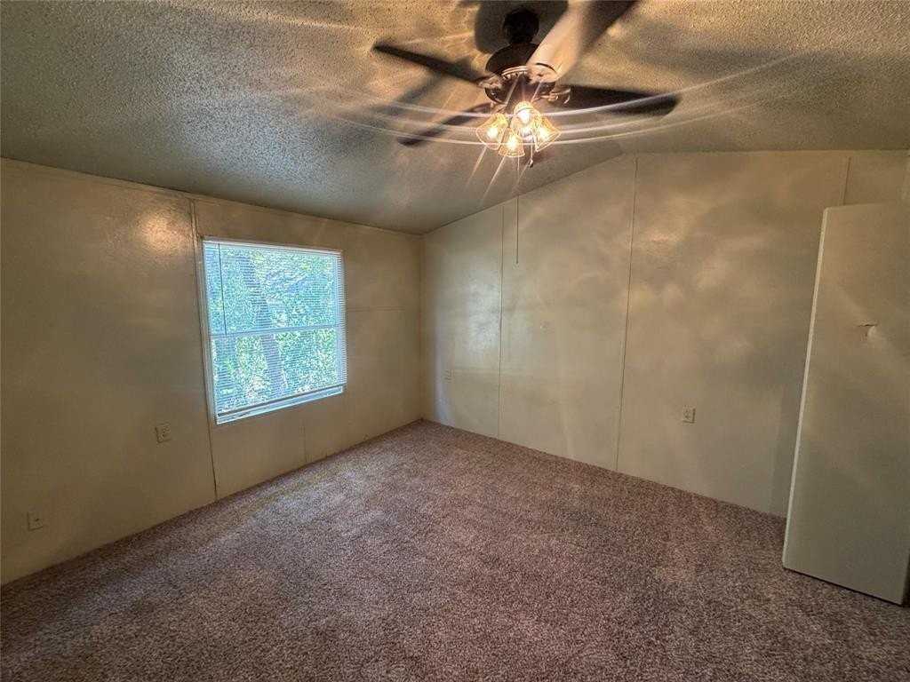 3007 Inwood Trl - Photo 6 of 9