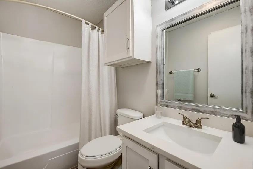 6115 Jack Finney Blvd - Photo 3 of 9