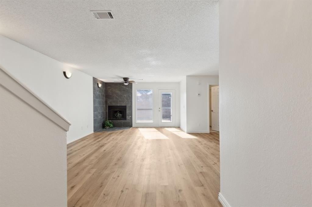 4207 Rollo Ct - Photo 4 of 25