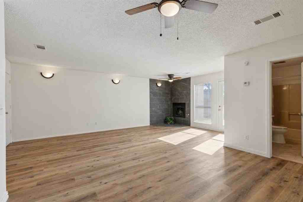 4207 Rollo Ct - Photo 6 of 25