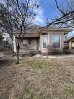 featured image of 684 N Graham St