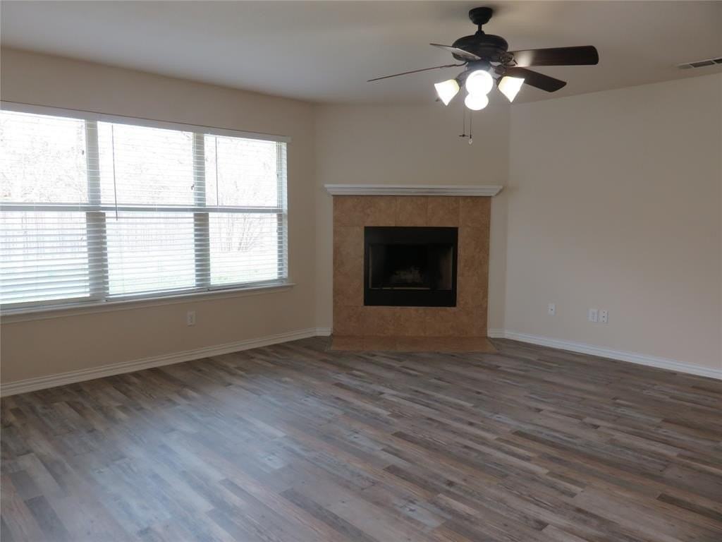 1321 Crestview Dr - Photo 7 of 32