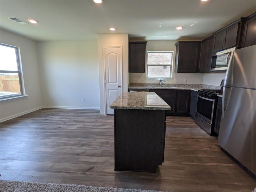 216 Micah Ln - Photo 3 of 14