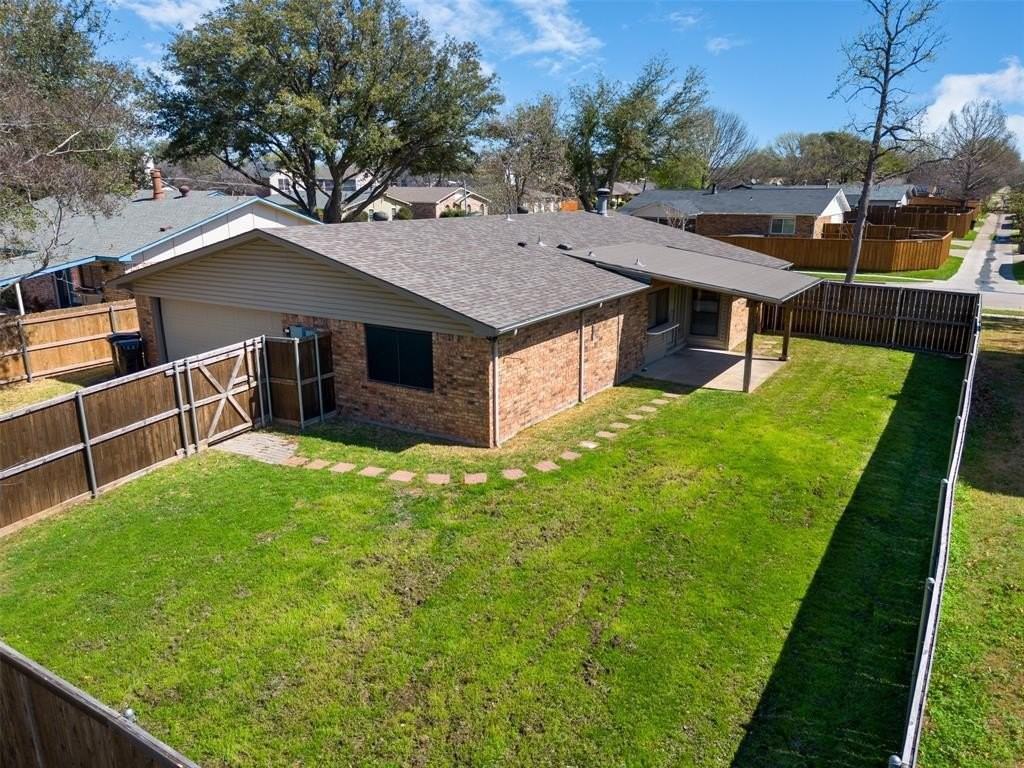 6641 Catalpa Trl - Photo 3 of 12