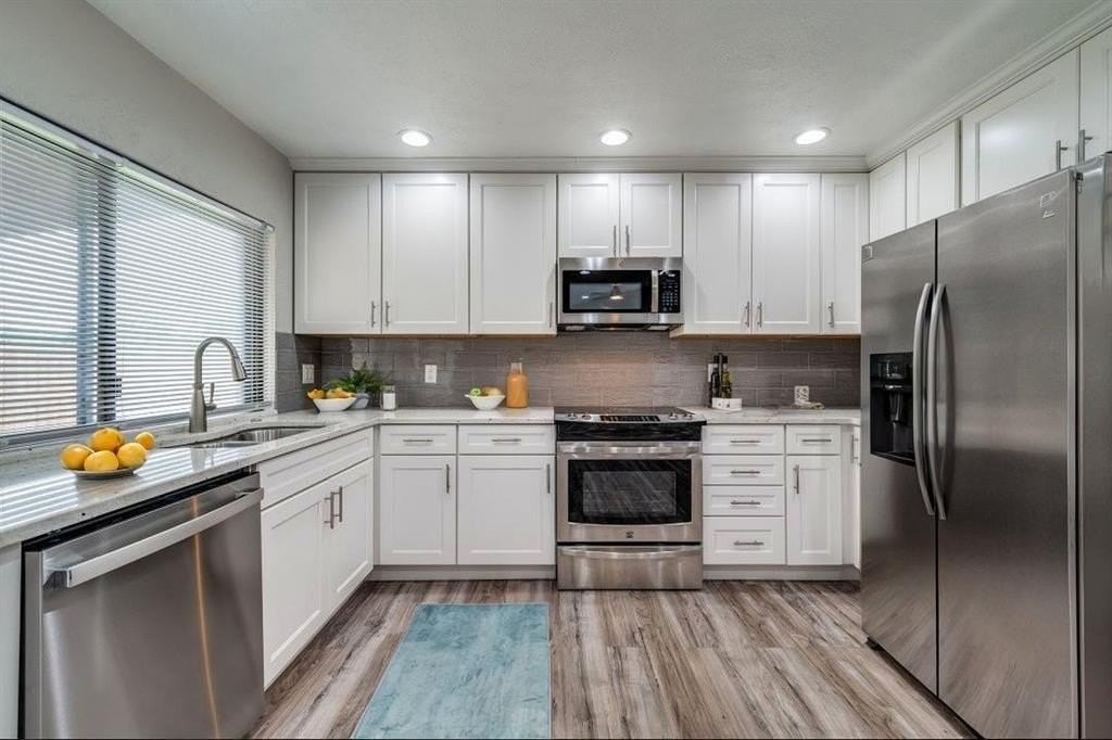 6641 Catalpa Trl - Photo 5 of 12