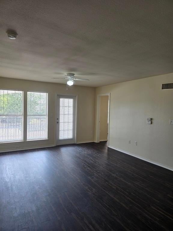 1001 Redwood Ave - Photo 2 of 10