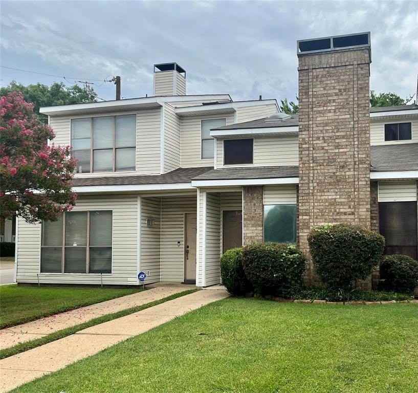 564 Josephine St - Photo 2 of 18