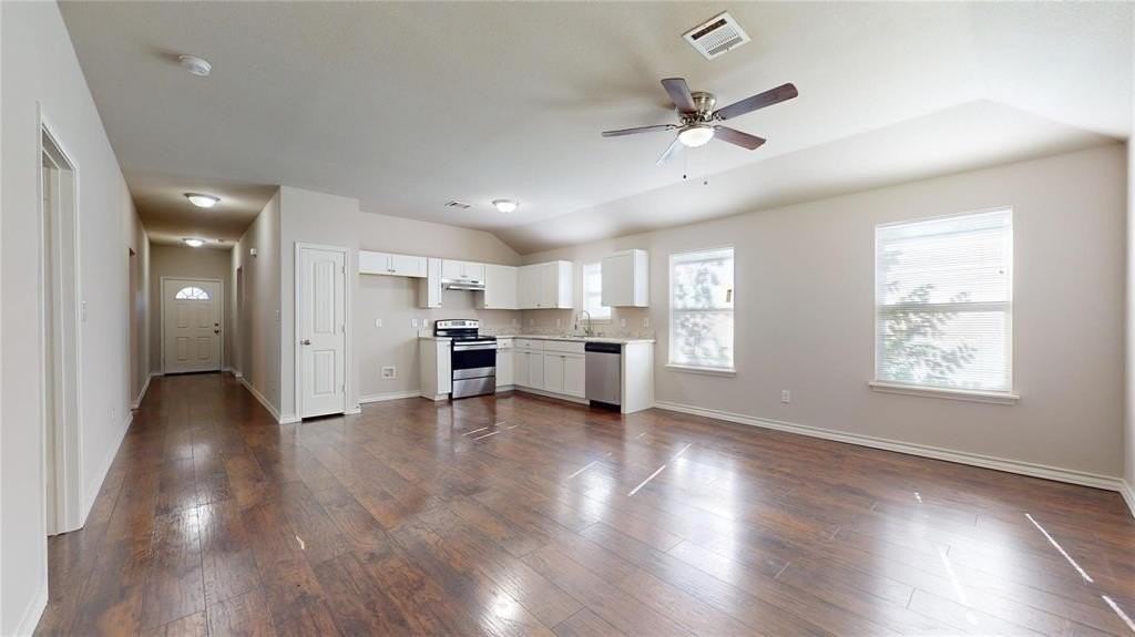 2104 Daniel St - Photo 3 of 12