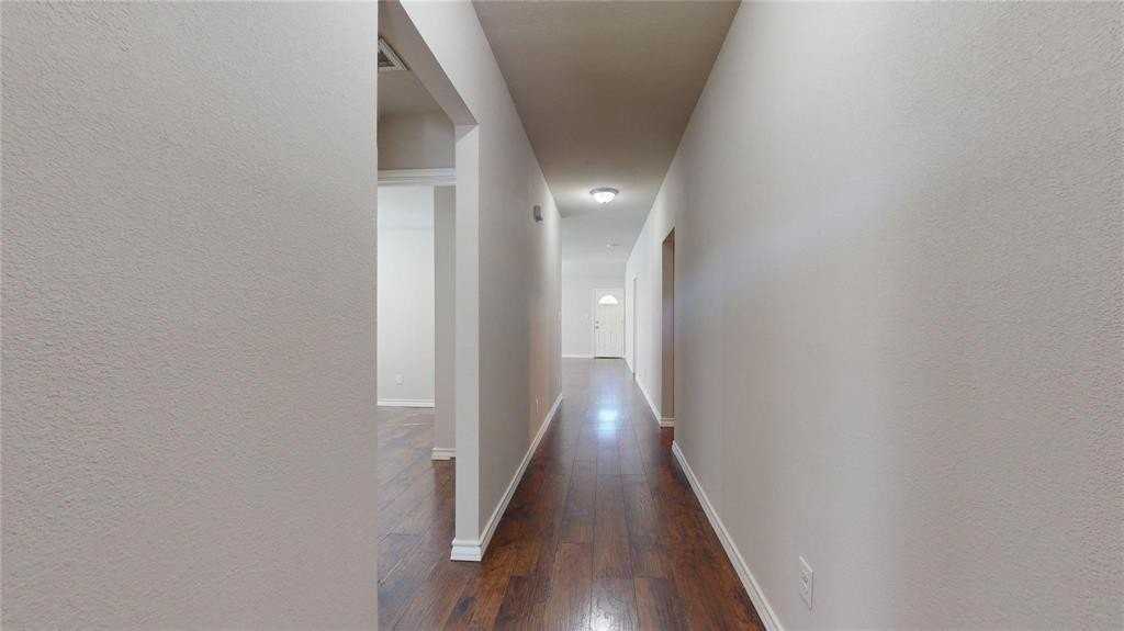 2104 Daniel St - Photo 7 of 12