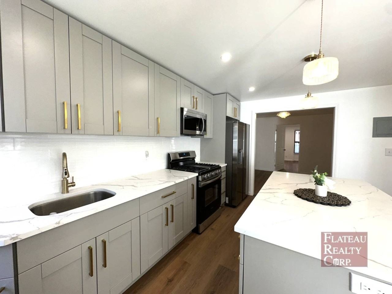 364 Marion St #1 - Photo 7 of 22