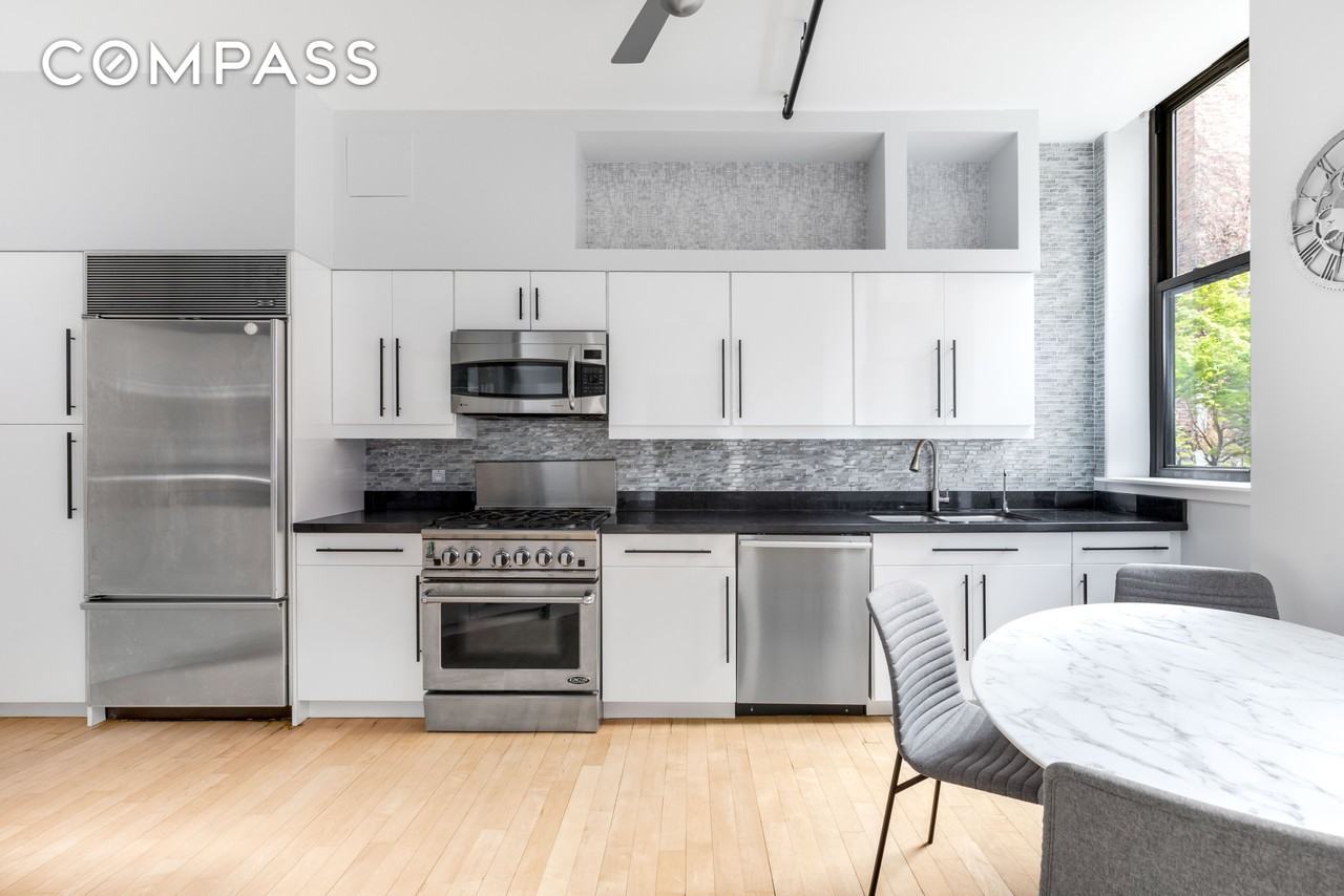 345 W 13th St #2A - Photo 5 of 14