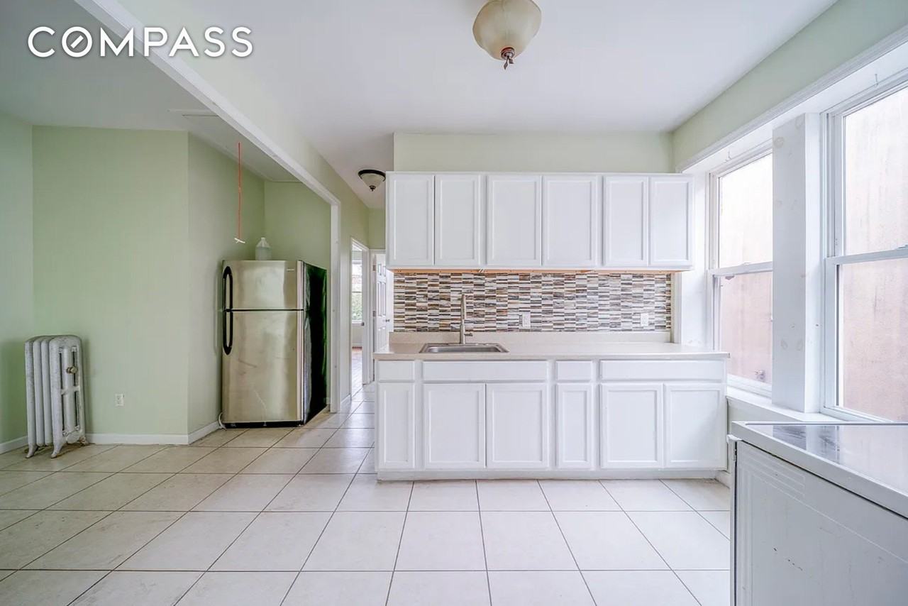 96 E 32nd St #2 - Photo 2 of 5