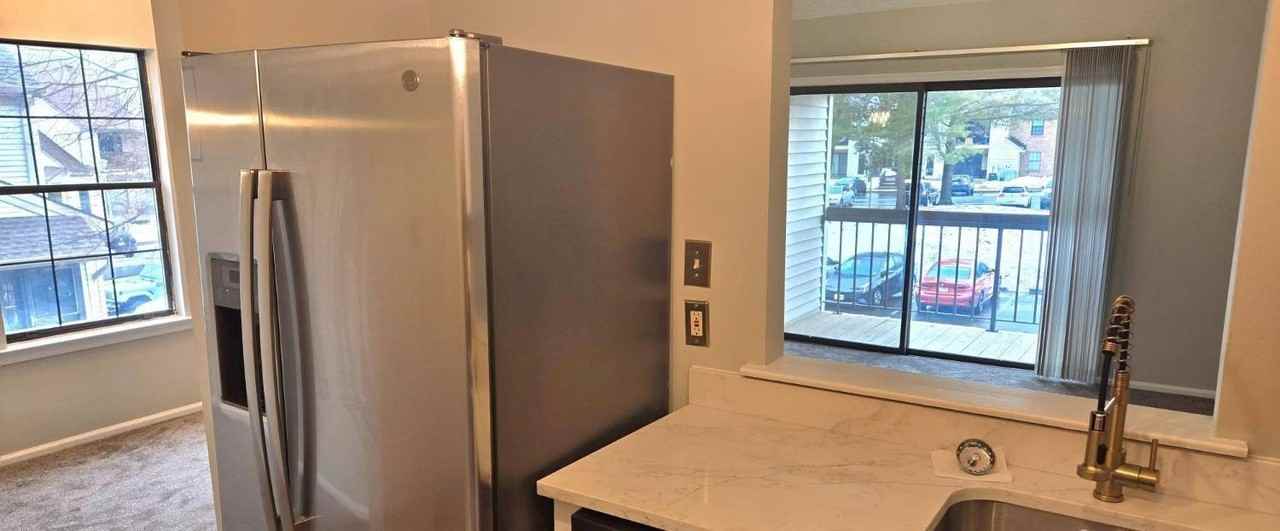 3015 Lighthouse Ln - Photo 3 of 18