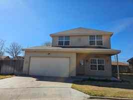 featured image of 607 Ne Avenue E Pl