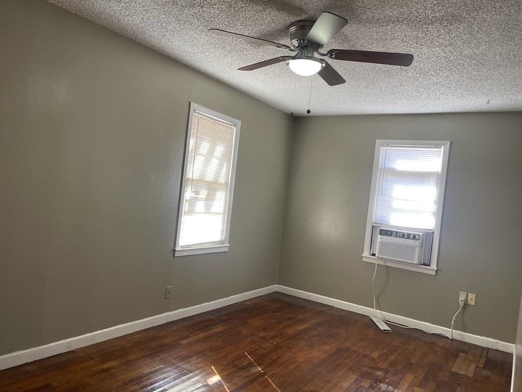 2103 Beverly St - Photo 5 of 8